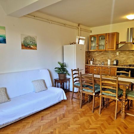 Apartment Merica Омиш Экстерьер фото