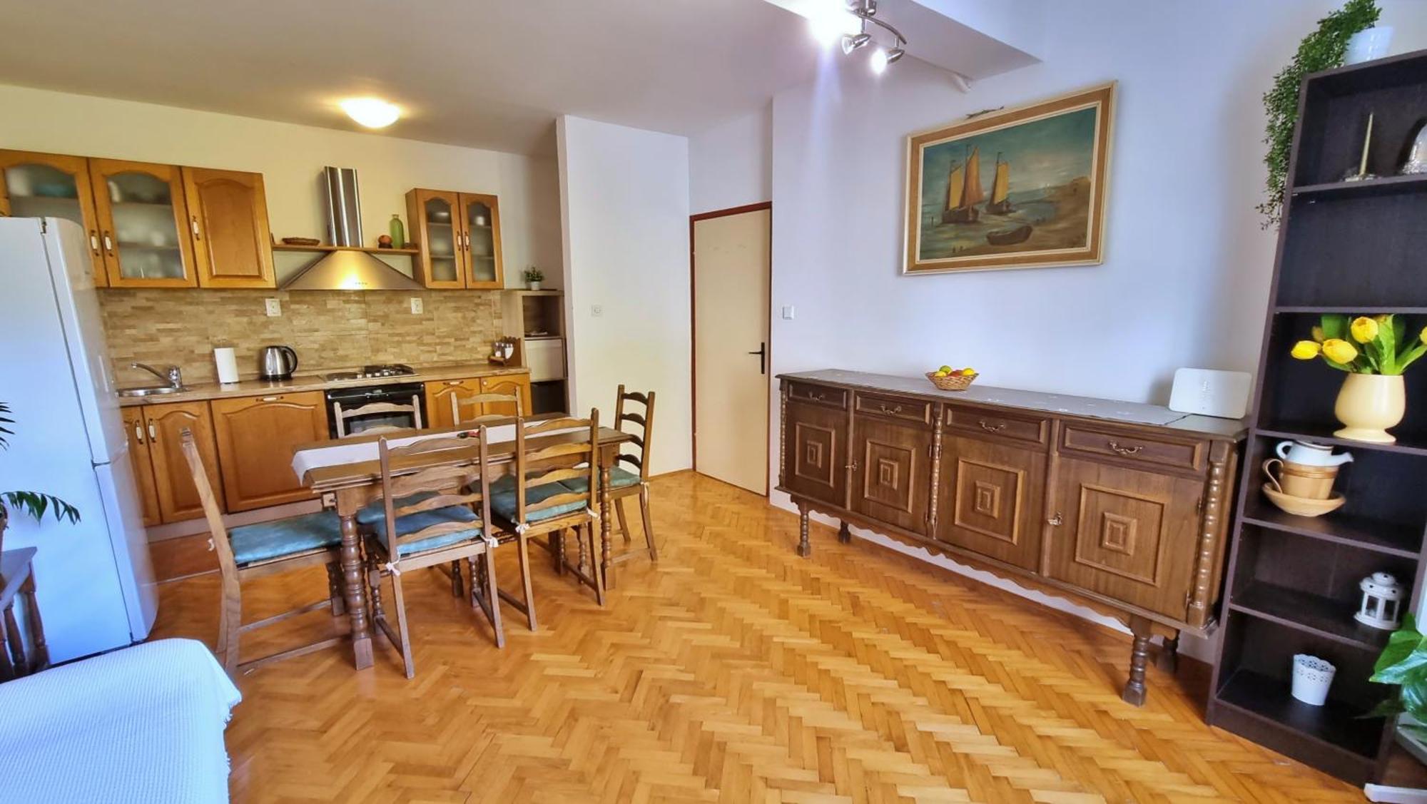 Apartment Merica Омиш Экстерьер фото